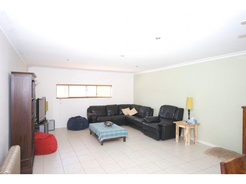 69 Jacaranda Ave, Tweed Heads West NSW 2485