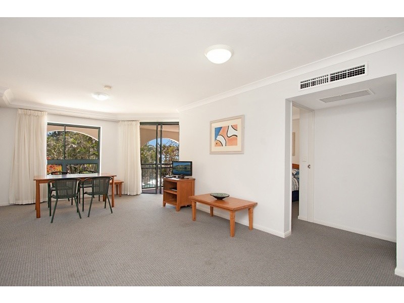 239-241/99 Griffith Street, Coolangatta QLD 4225