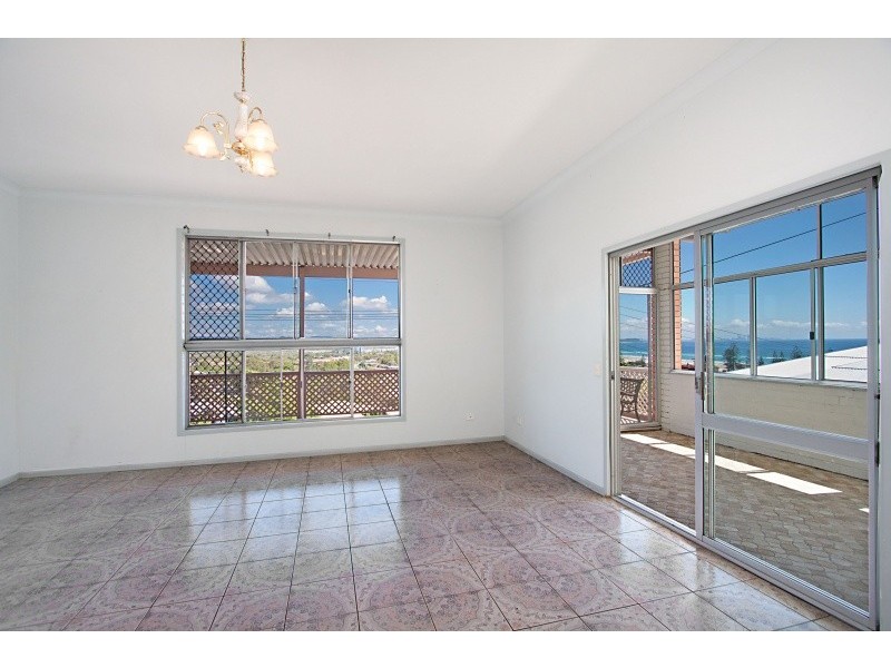 28 Rutledge Street, Coolangatta QLD 4225