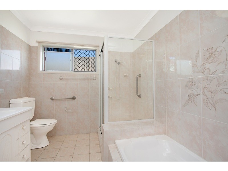 28 Rutledge Street, Coolangatta QLD 4225
