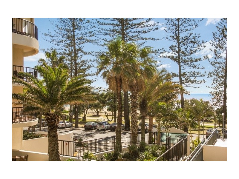 208/99 Griffith Street, Coolangatta QLD 4225