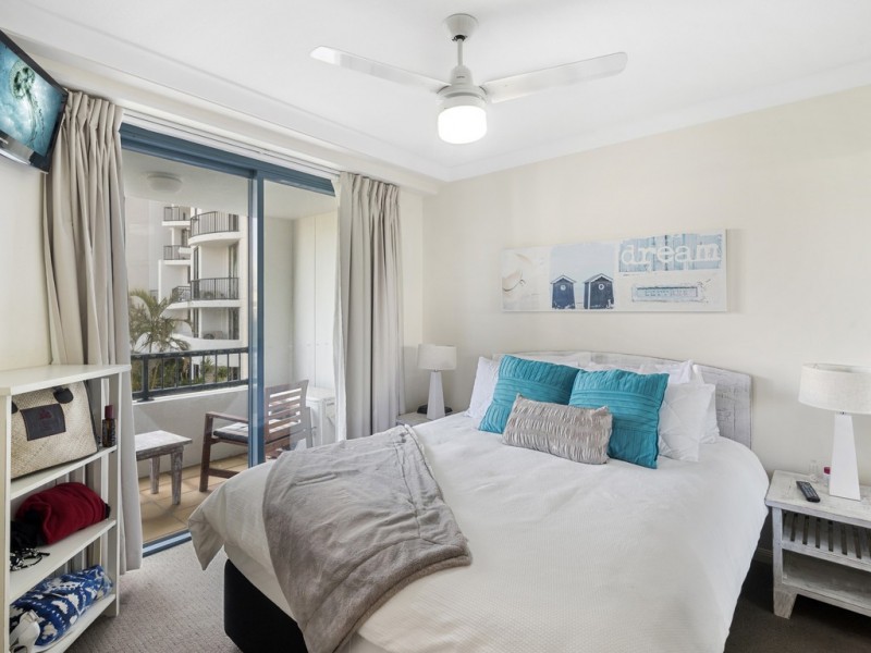 208/99 Griffith Street, Coolangatta QLD 4225