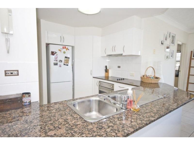 1/50 Miles Street, Coolangatta QLD 4225