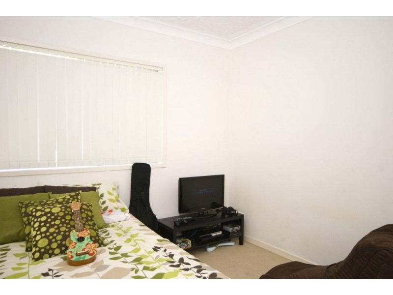 1/50 Miles Street, Coolangatta QLD 4225