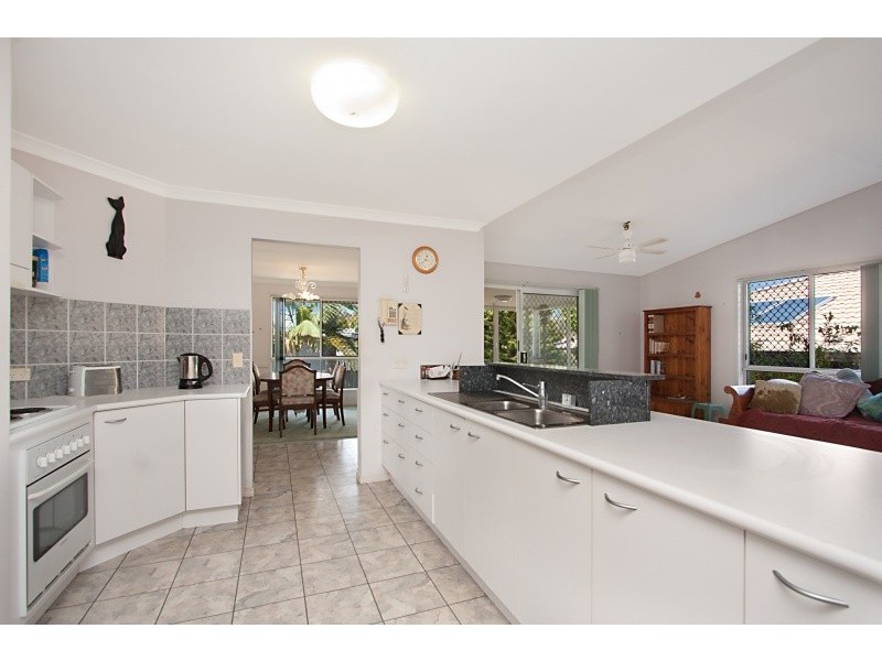 1 Floral Avenue, Tweed Heads South NSW 2486