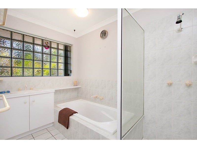 1 Floral Avenue, Tweed Heads South NSW 2486