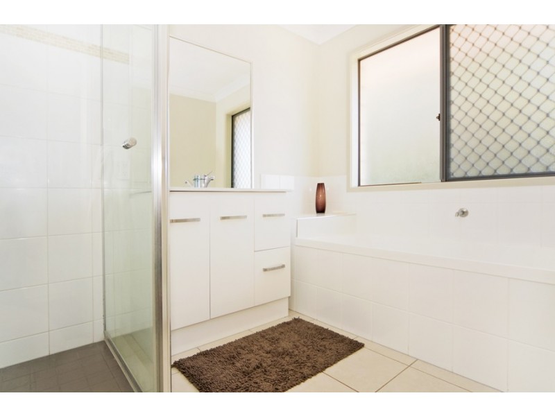 9 Belah Court, Banora Point NSW 2486