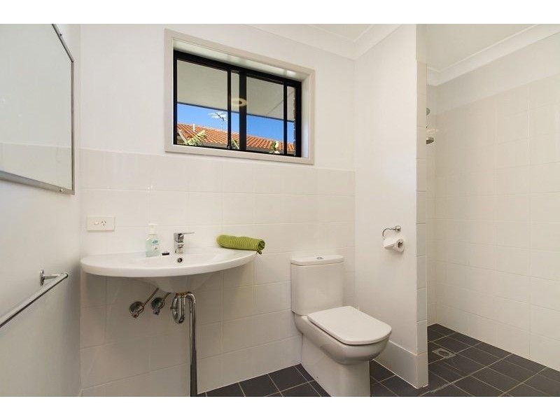 2/72 Jacaranda Ave, Tweed Heads West NSW 2485