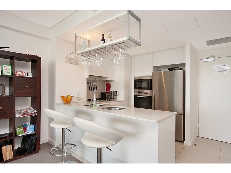 002/2 Creek Street, Coolangatta QLD 4225