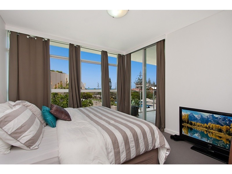 002/2 Creek Street, Coolangatta QLD 4225