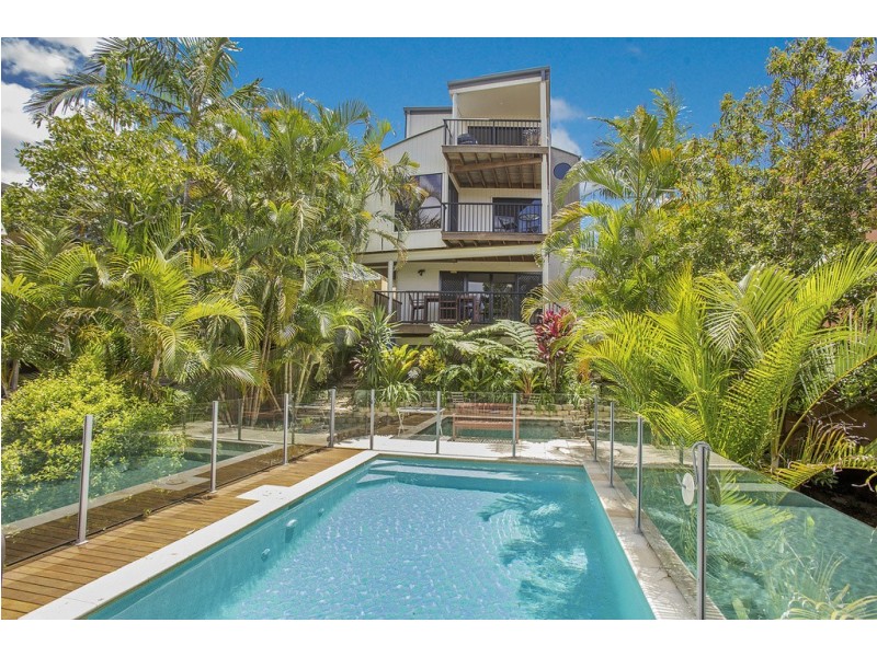 36 Tweed Street, Coolangatta QLD 4225