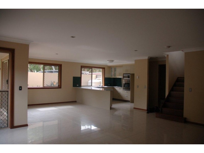 8A Gala Grove, Kirra QLD 4225