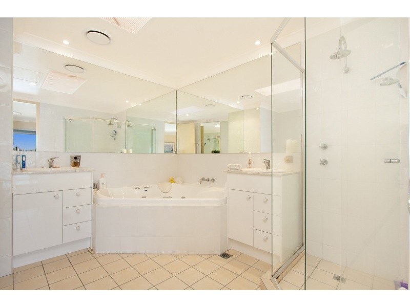 2/1 Island Drive, Tweed Heads NSW 2485