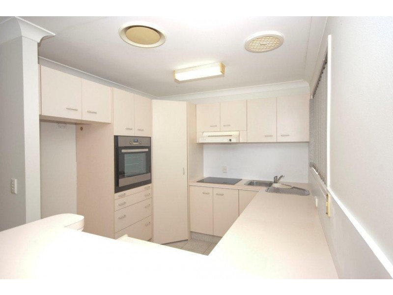 38 Jacaranda Ave, Tweed Heads West NSW 2485