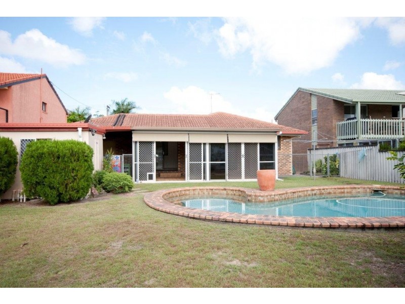 38 Jacaranda Ave, Tweed Heads West NSW 2485