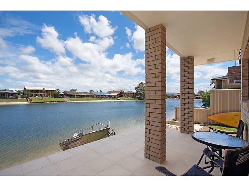 2/18 Mugga Way, Tweed Heads NSW 2485