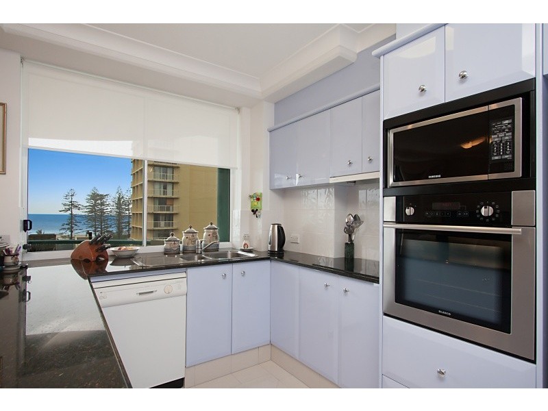 9/4 Eden Ave, Coolangatta QLD 4225