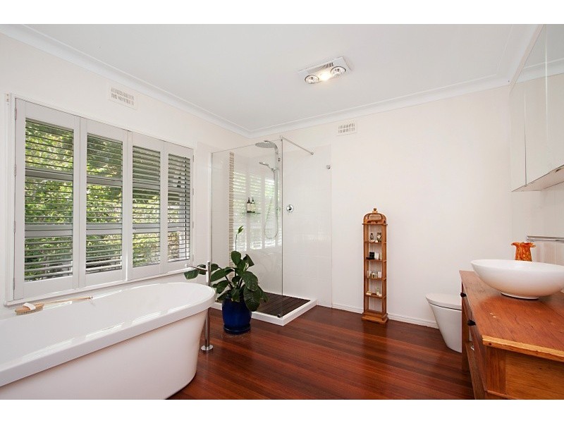 34 Stapylton Street, Coolangatta QLD 4225