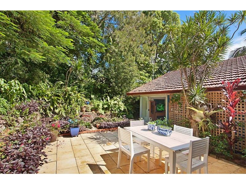 34 Stapylton Street, Coolangatta QLD 4225