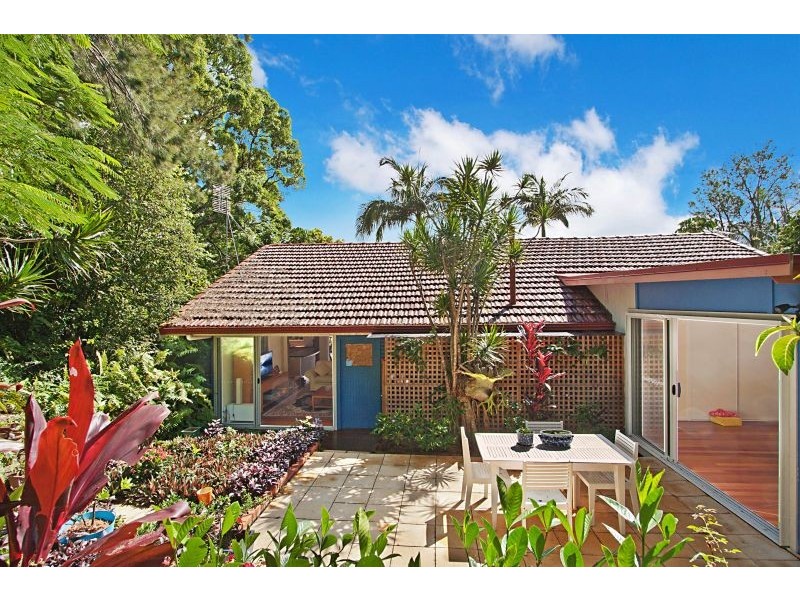 34 Stapylton Street, Coolangatta QLD 4225