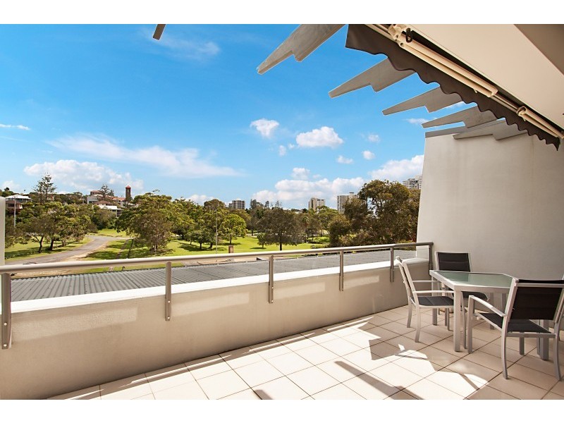7/19 Dixon Street, Coolangatta QLD 4225