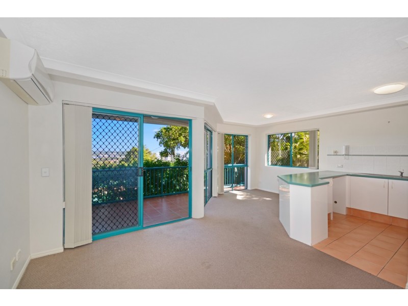 1/42 Rutledge Street, Coolangatta QLD 4225