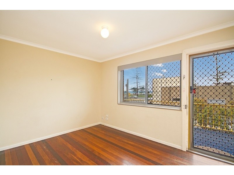 3/4 Lord Street, Coolangatta QLD 4225