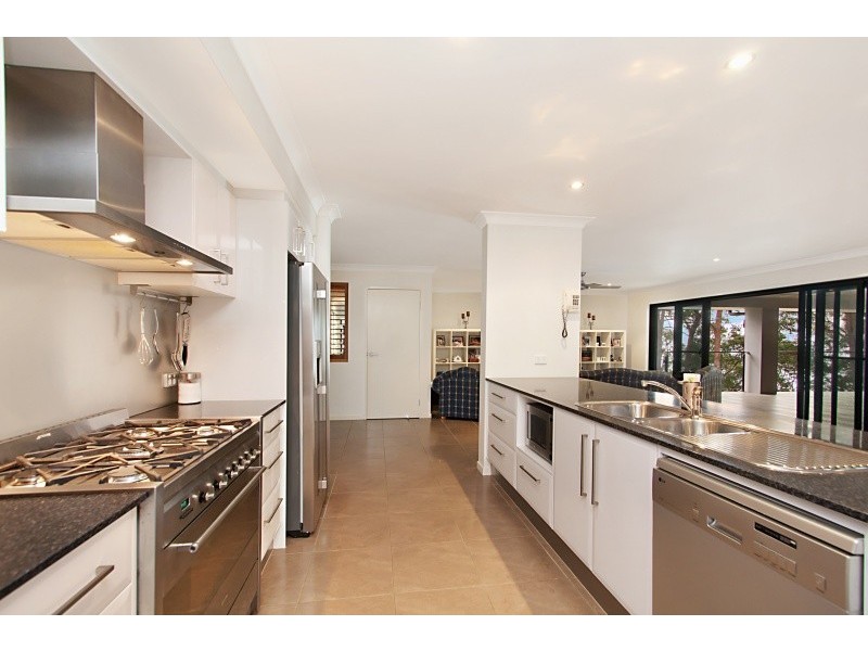 6 Musgrave Court, Banora Point NSW 2486