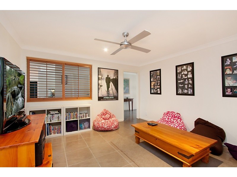 6 Musgrave Court, Banora Point NSW 2486