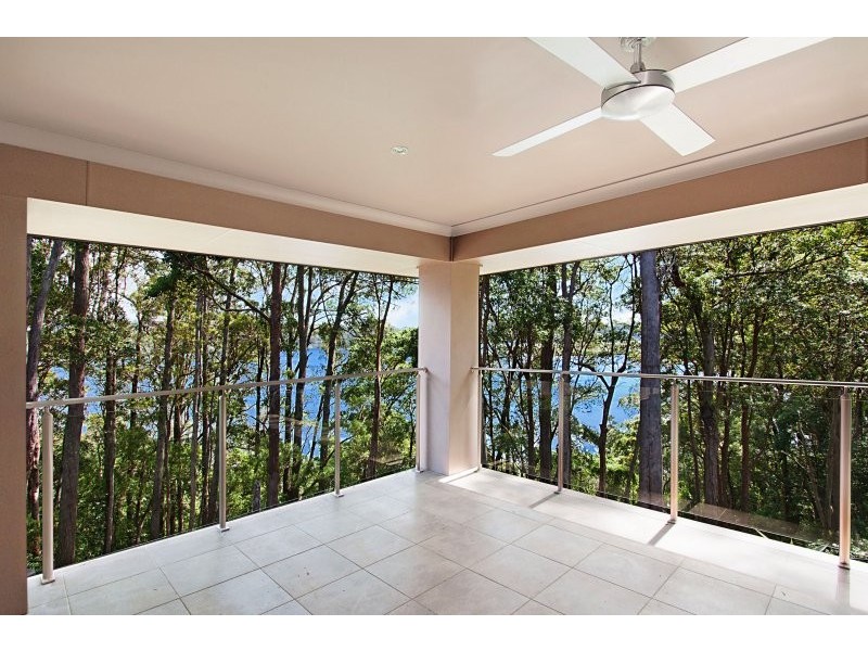 6 Musgrave Court, Banora Point NSW 2486