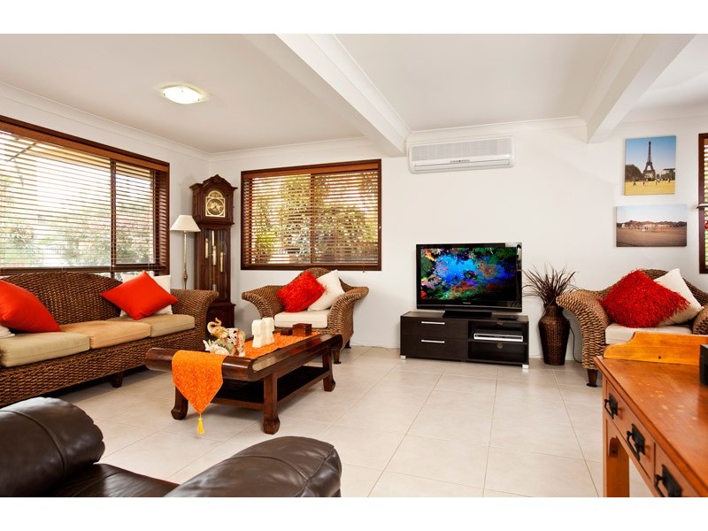 2/11 Echuca Crescent, Banora Point NSW 2486