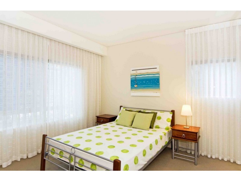 1/129 Musgrave Street, Coolangatta QLD 4225