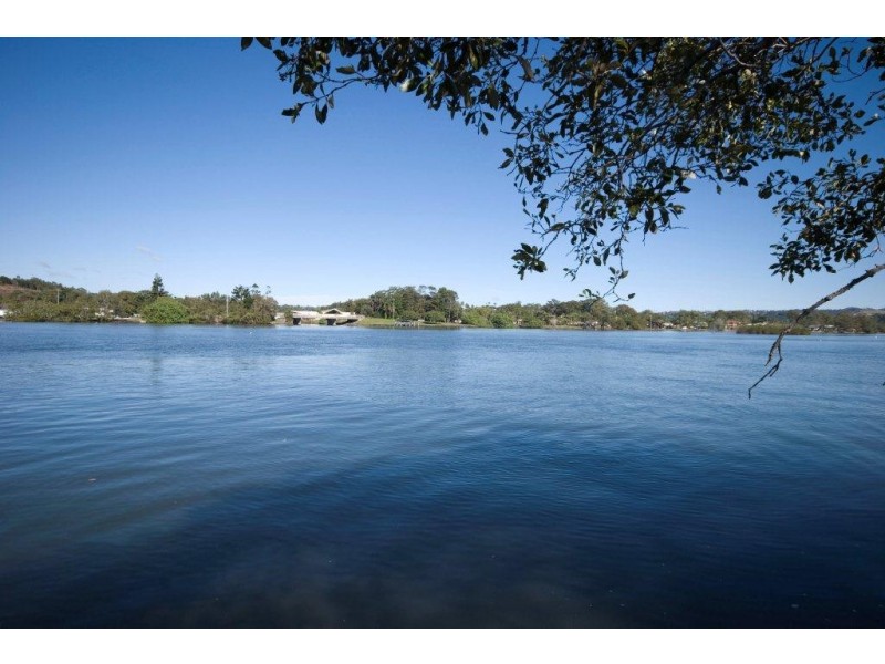 2/43 Blue Waters Crescent, Tweed Heads West NSW 2485