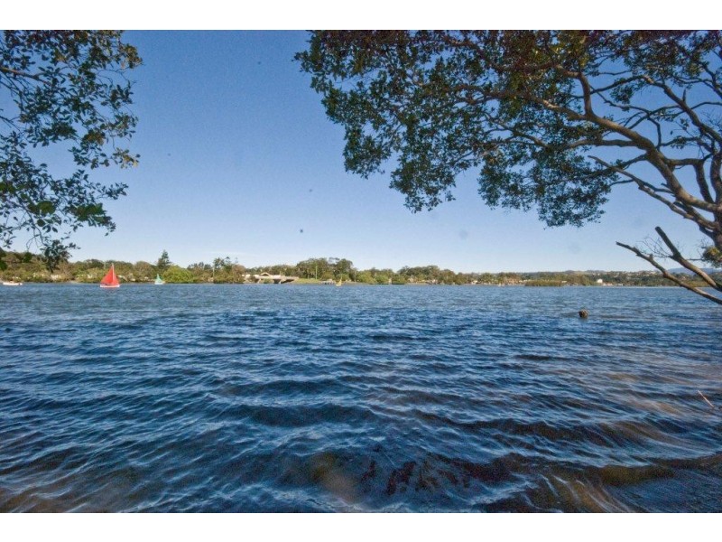 2/43 Blue Waters Crescent, Tweed Heads West NSW 2485