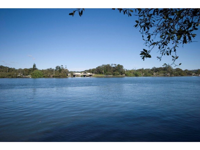 2/43 Blue Waters Crescent, Tweed Heads West NSW 2485