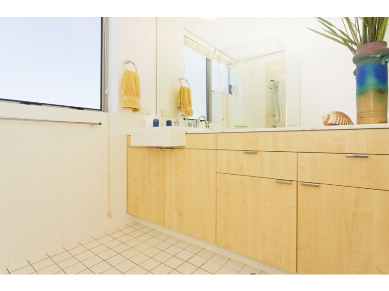 707/3 McLean Street, Coolangatta QLD 4225