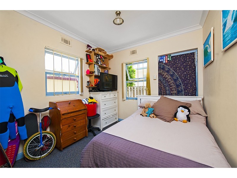 64 Stapylton Street, Coolangatta QLD 4225