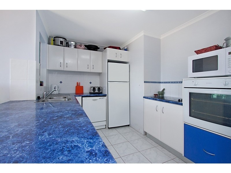 2/242 Pacific Parade, Bilinga QLD 4225