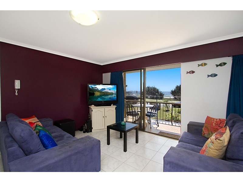 2/242 Pacific Parade, Bilinga QLD 4225