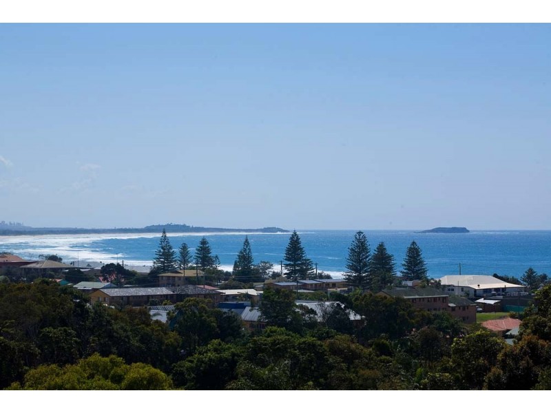 1 McPhail Avenue, Kingscliff NSW 2487