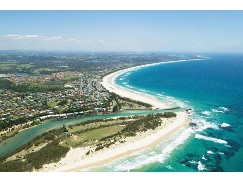 1 McPhail Avenue, Kingscliff NSW 2487