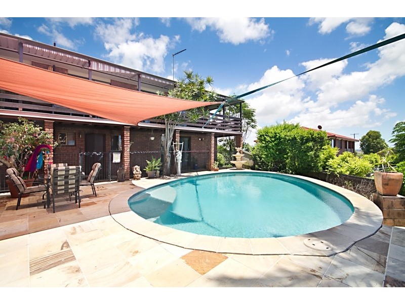 16 Fraser Drive, Banora Point NSW 2486