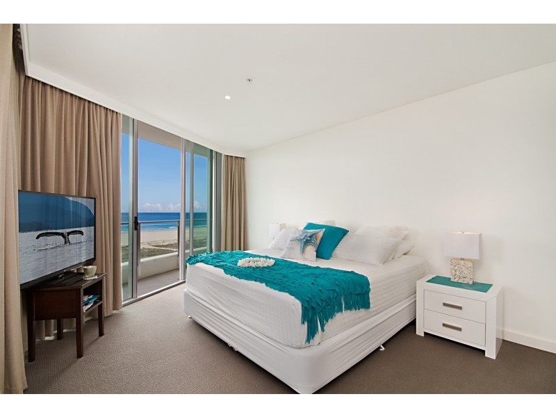 701/2 Creek Street, Coolangatta QLD 4225