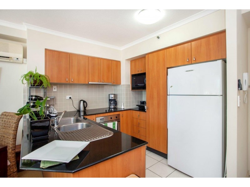 105/88 Marine Pde, Coolangatta QLD 4225