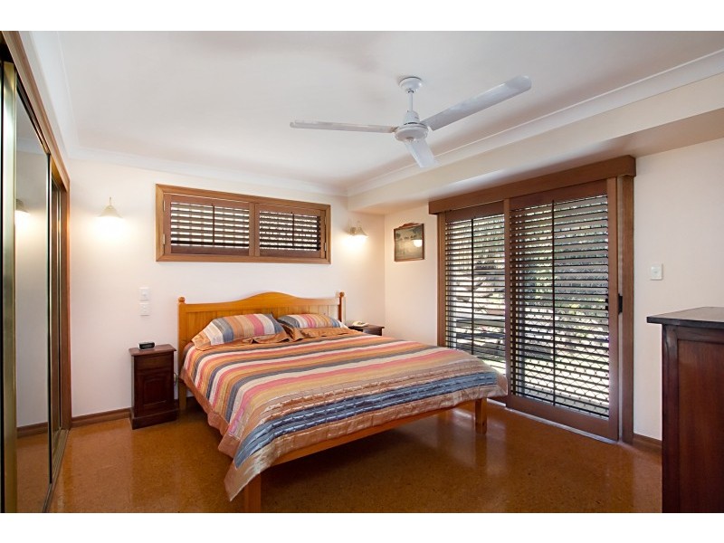 13 Jarrah Place, Banora Point NSW 2486