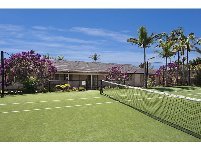 13 Jarrah Place, Banora Point NSW 2486