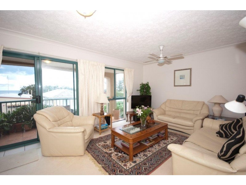 25/143-147 Golden Four Drive, Bilinga QLD 4225