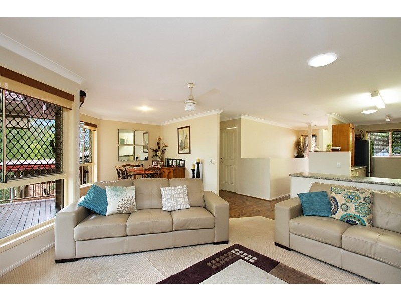 21/2 Simpsons Road, Currumbin Waters QLD 4223