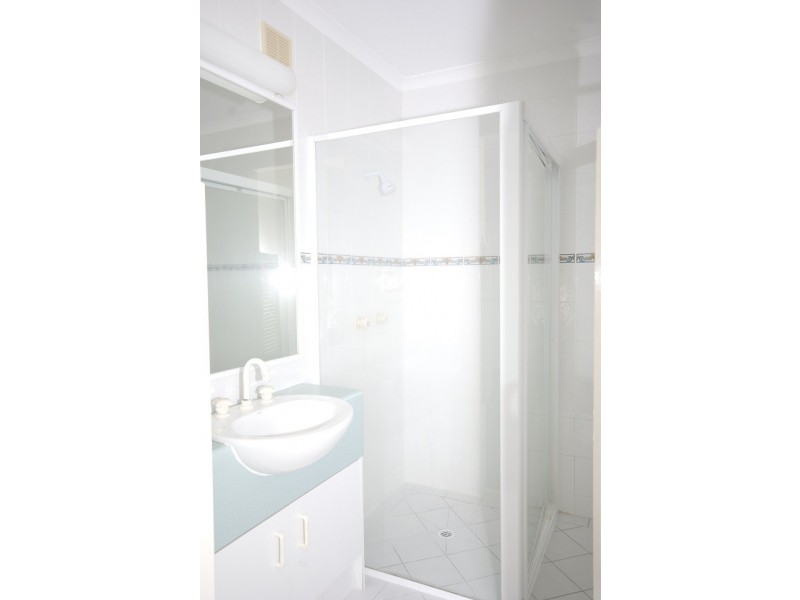 4/51 Eden Avenue, Rainbow Bay QLD 4225