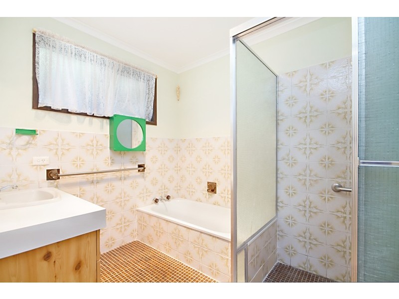 5 Riviera Avenue, Tweed Heads West NSW 2485